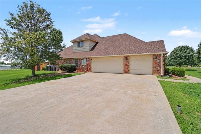 1 NW Shelter Lake Dr, Lawton, OK 73505