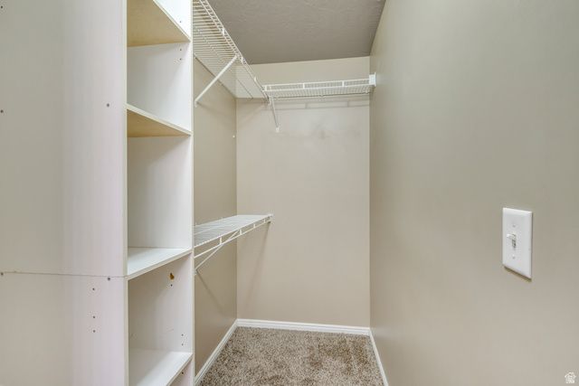 5213 W DOVE CREEK LN, West Jordan, UT 84081