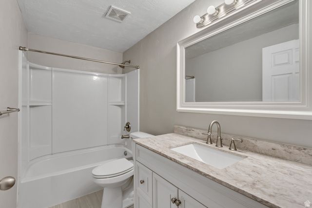 5213 W DOVE CREEK LN, West Jordan, UT 84081