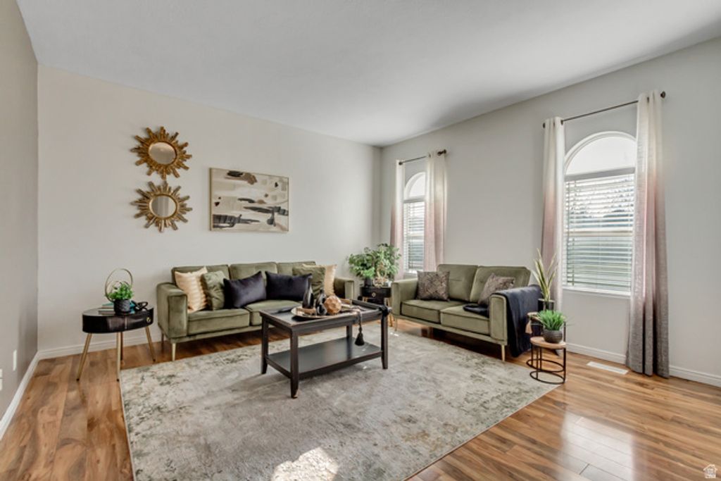 5213 W DOVE CREEK LN, West Jordan, UT 84081