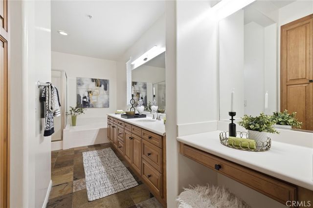 33 Nightshade, Irvine, CA 92603