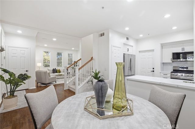 33 Nightshade, Irvine, CA 92603