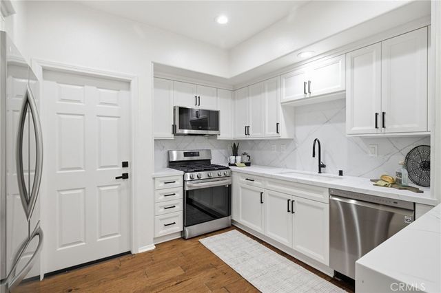 33 Nightshade, Irvine, CA 92603