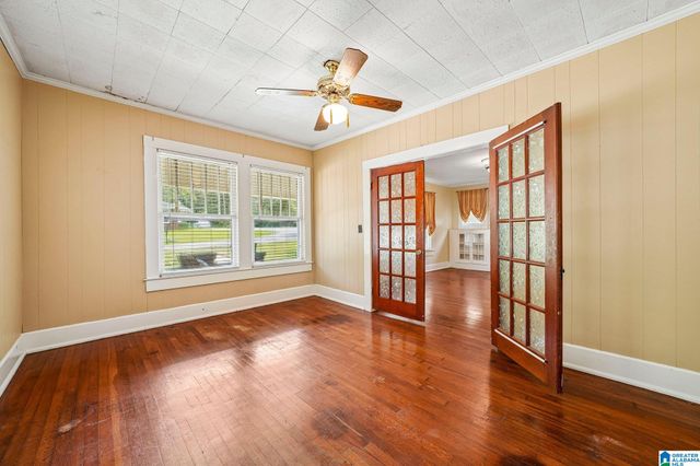 201 4TH AVENUE, Midfield, AL 35228