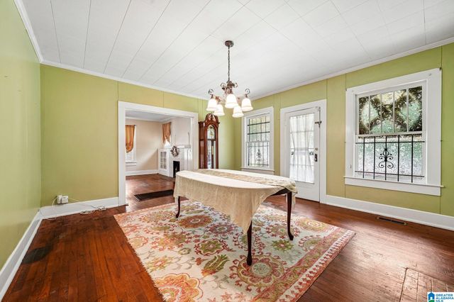 201 4TH AVENUE, Midfield, AL 35228