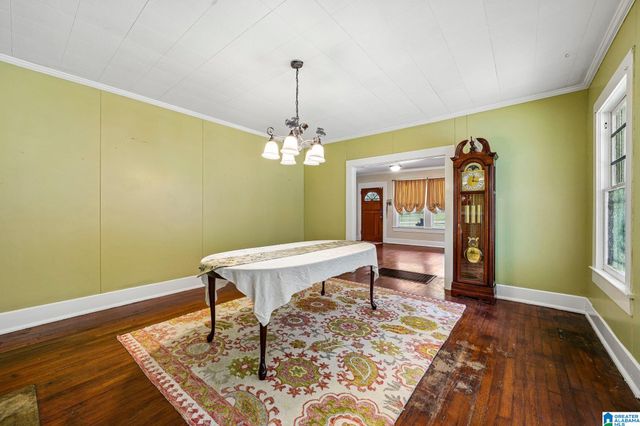 201 4TH AVENUE, Midfield, AL 35228