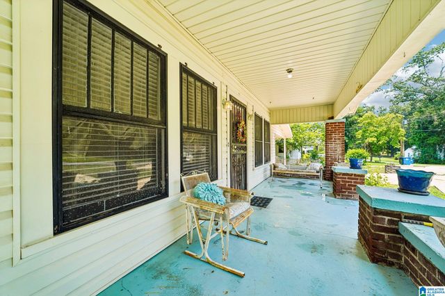 201 4TH AVENUE, Midfield, AL 35228