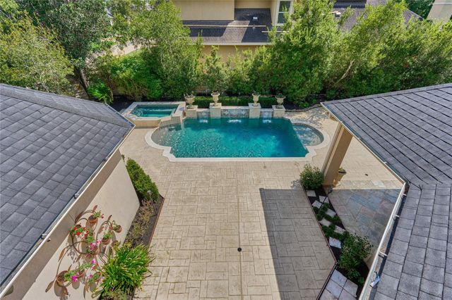8003 Marshall Falls Drive, Spring, TX 77379