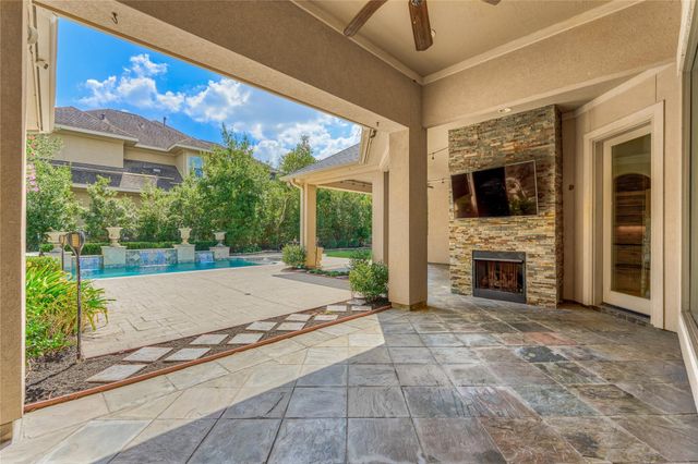 8003 Marshall Falls Drive, Spring, TX 77379