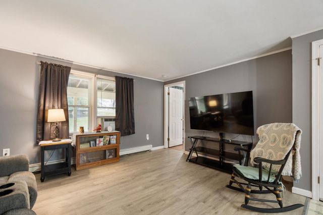 64 Mystery Ln, Athol, MA 01331