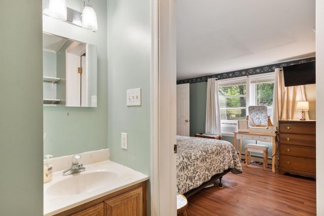 64 Mystery Ln, Athol, MA 01331