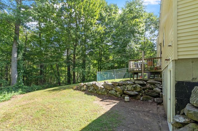 64 Mystery Ln, Athol, MA 01331