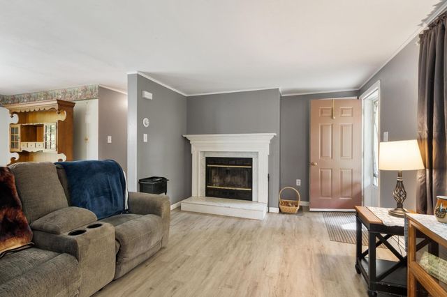64 Mystery Ln, Athol, MA 01331