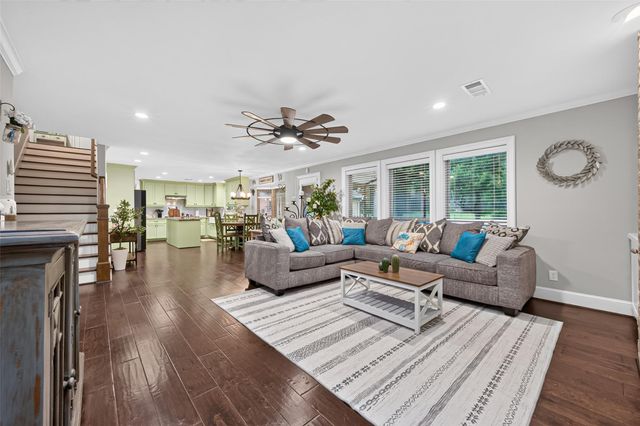746 Stone Mountain Drive, Conroe, TX 77302
