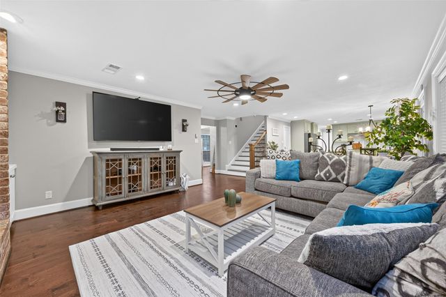 746 Stone Mountain Drive, Conroe, TX 77302