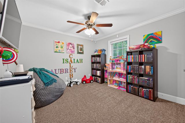 746 Stone Mountain Drive, Conroe, TX 77302