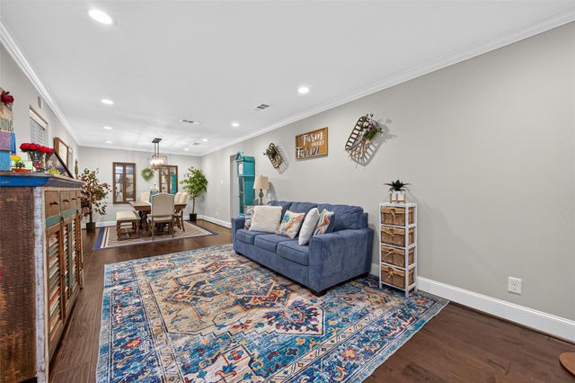 746 Stone Mountain Drive, Conroe, TX 77302