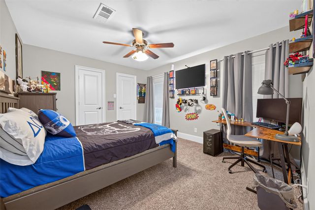 746 Stone Mountain Drive, Conroe, TX 77302