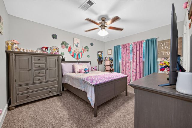 746 Stone Mountain Drive, Conroe, TX 77302
