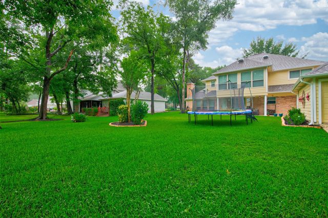 746 Stone Mountain Drive, Conroe, TX 77302