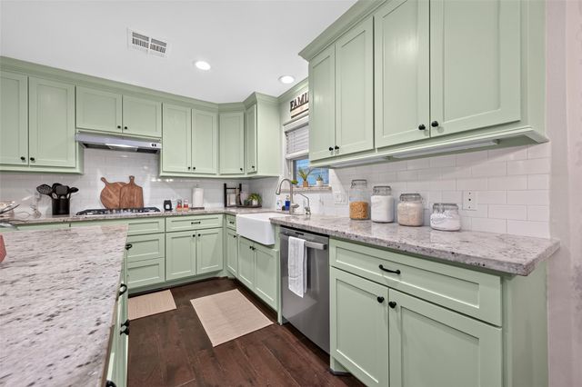 746 Stone Mountain Drive, Conroe, TX 77302