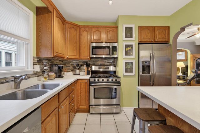 2347 N 85th STREET, Wauwatosa, WI 53226