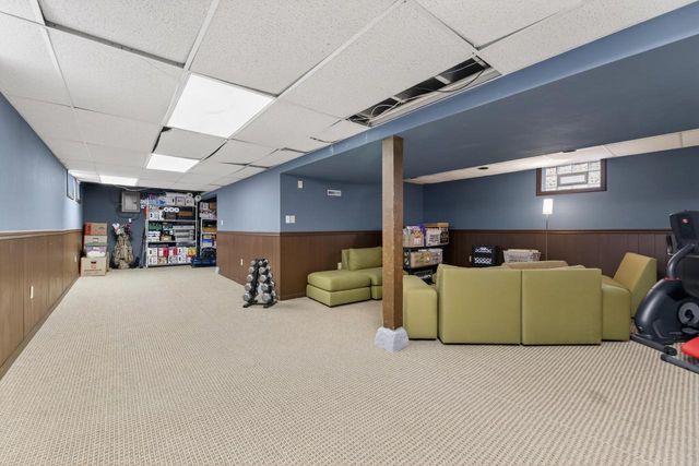 2347 N 85th STREET, Wauwatosa, WI 53226