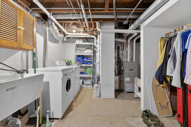 2347 N 85th STREET, Wauwatosa, WI 53226