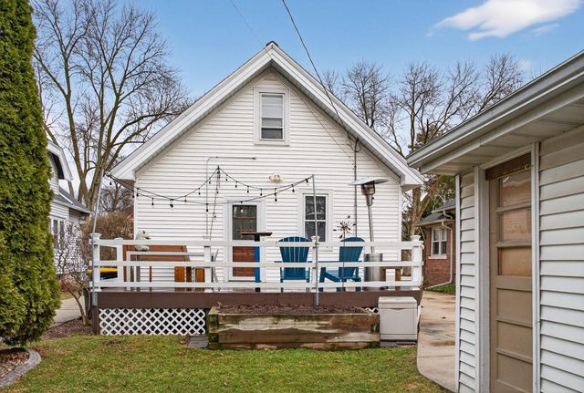 2347 N 85th STREET, Wauwatosa, WI 53226