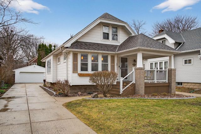 2347 N 85th STREET, Wauwatosa, WI 53226