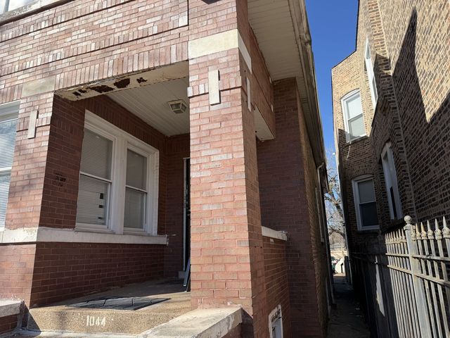 1044 W Marquette Road, Chicago, IL 60621