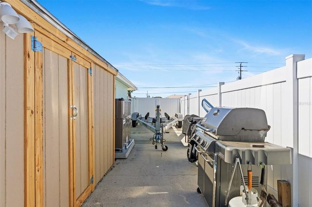 21184 EDGEWATER DRIVE, Port Charlotte, FL 33952