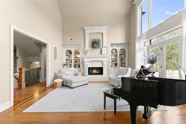 6078 Green Tree Lane, Gainesville, GA 30506