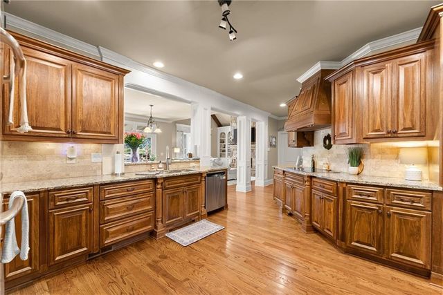 6078 Green Tree Lane, Gainesville, GA 30506