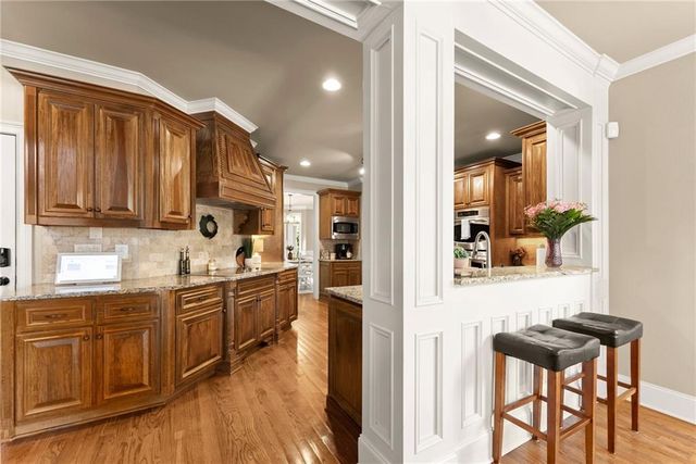 6078 Green Tree Lane, Gainesville, GA 30506