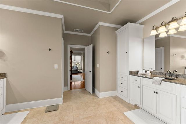 6078 Green Tree Lane, Gainesville, GA 30506