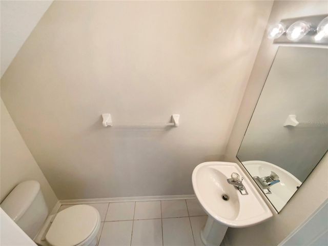 1136 KENNEWICK COURT, Wesley Chapel, FL 33543