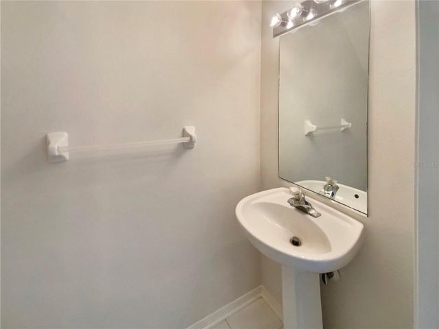 1136 KENNEWICK COURT, Wesley Chapel, FL 33543