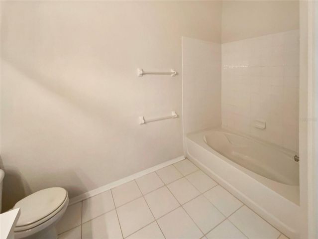 1136 KENNEWICK COURT, Wesley Chapel, FL 33543