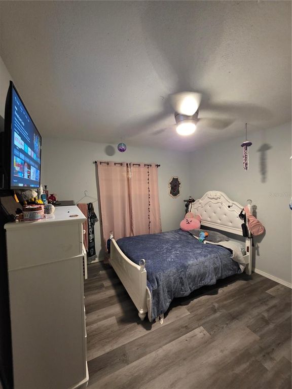 Image 11 of property listing at 5662 MARVELL AVENUE, Orlando, FL 32839