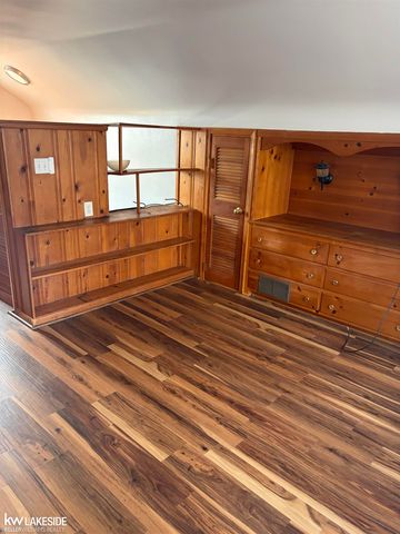 9539 Beaverland Street, Redford, MI 48239