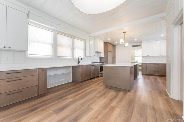 486 Oxford Road, Cedarhurst, NY 11516