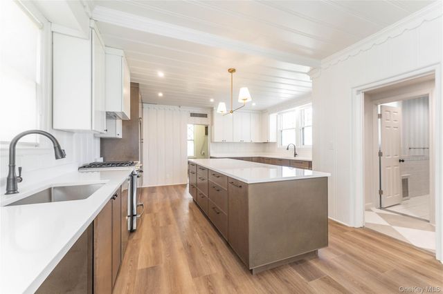 486 Oxford Road, Cedarhurst, NY 11516