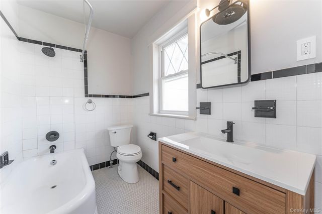 486 Oxford Road, Cedarhurst, NY 11516