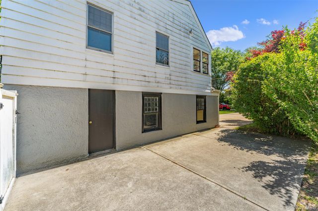 486 Oxford Road, Cedarhurst, NY 11516