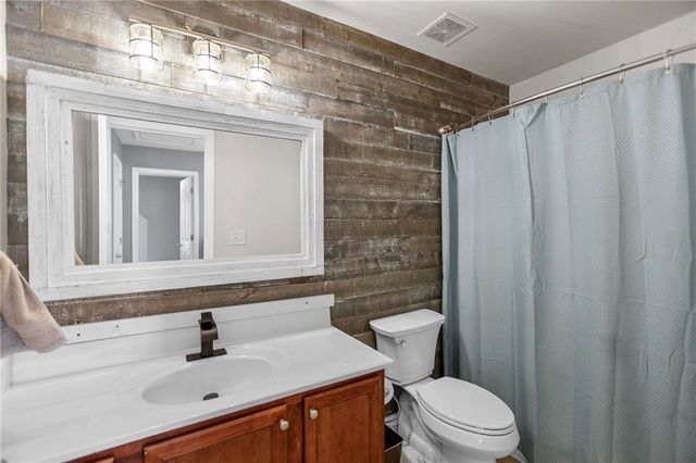 84 Blossom Lane, Newnan, GA 30263
