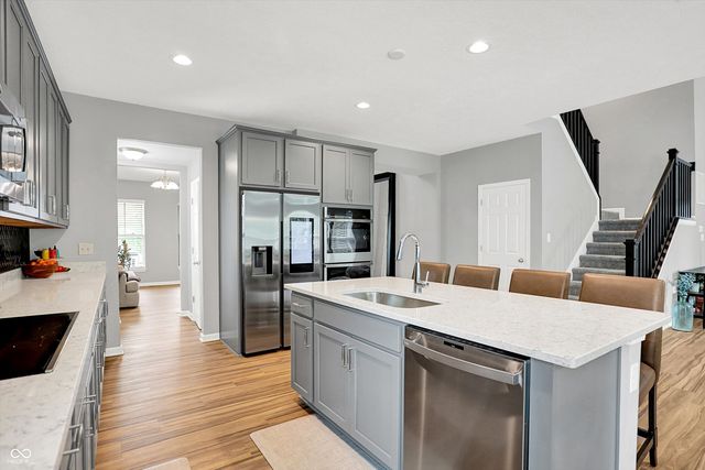 5349 Landing Place Lane, Noblesville, IN 46062