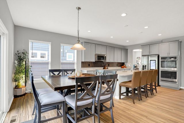 5349 Landing Place Lane, Noblesville, IN 46062