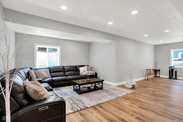 5349 Landing Place Lane, Noblesville, IN 46062