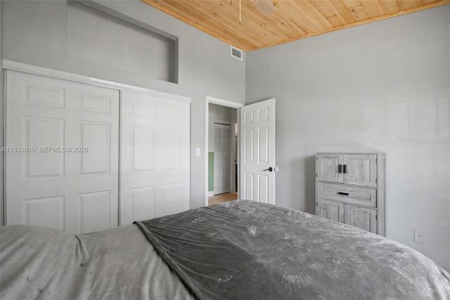 2350 Pecan Ct, Pembroke Pines, FL 33026